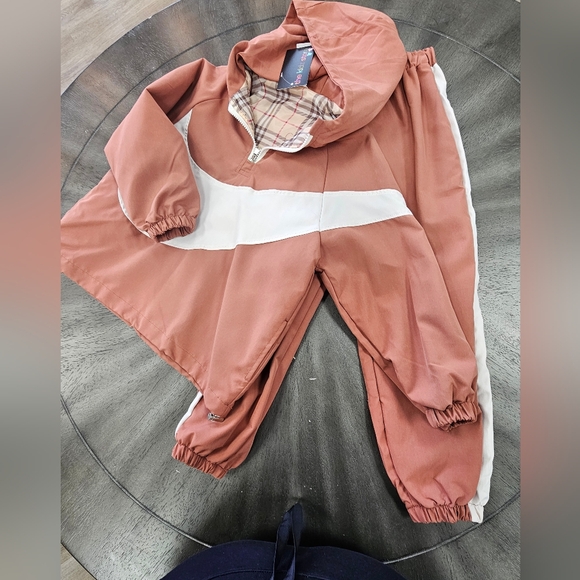 NWT- Colorblocked Jogging Set - Picture 2 of 6